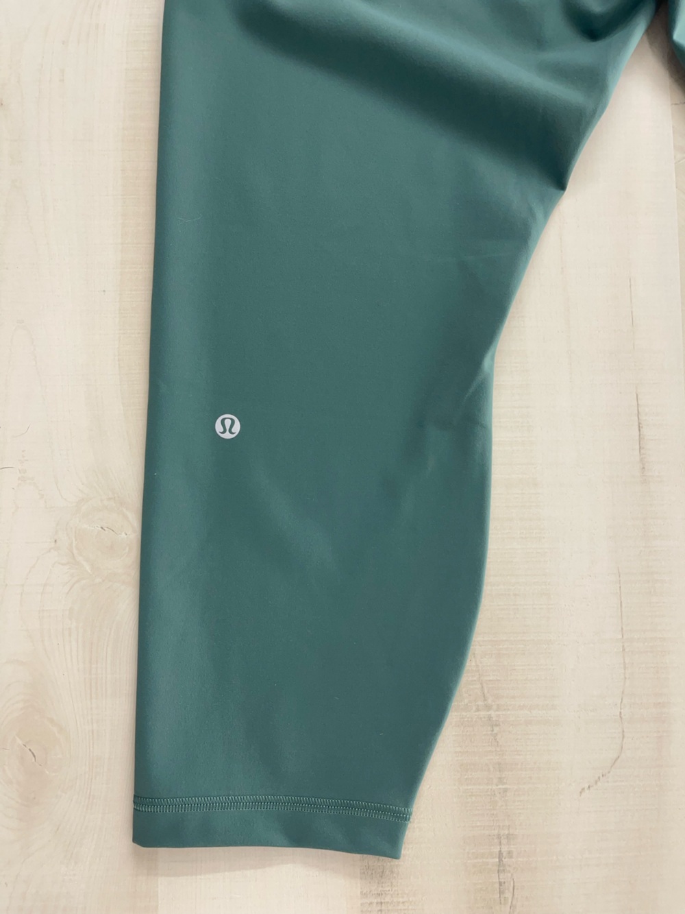LULULEMON womens green align high rise crop stretch leggings workout lounge yoga - Picture 4 of 7